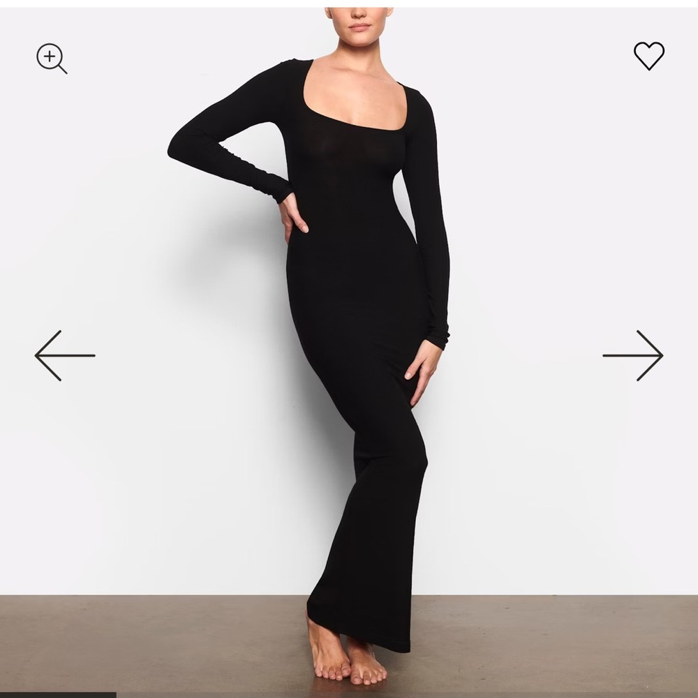 BNWT SKIMS LONG SLEEVE DRESS